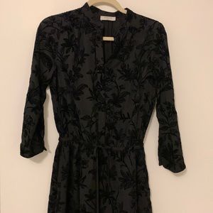 Aritzia Babaton silk dress with tie around the waist